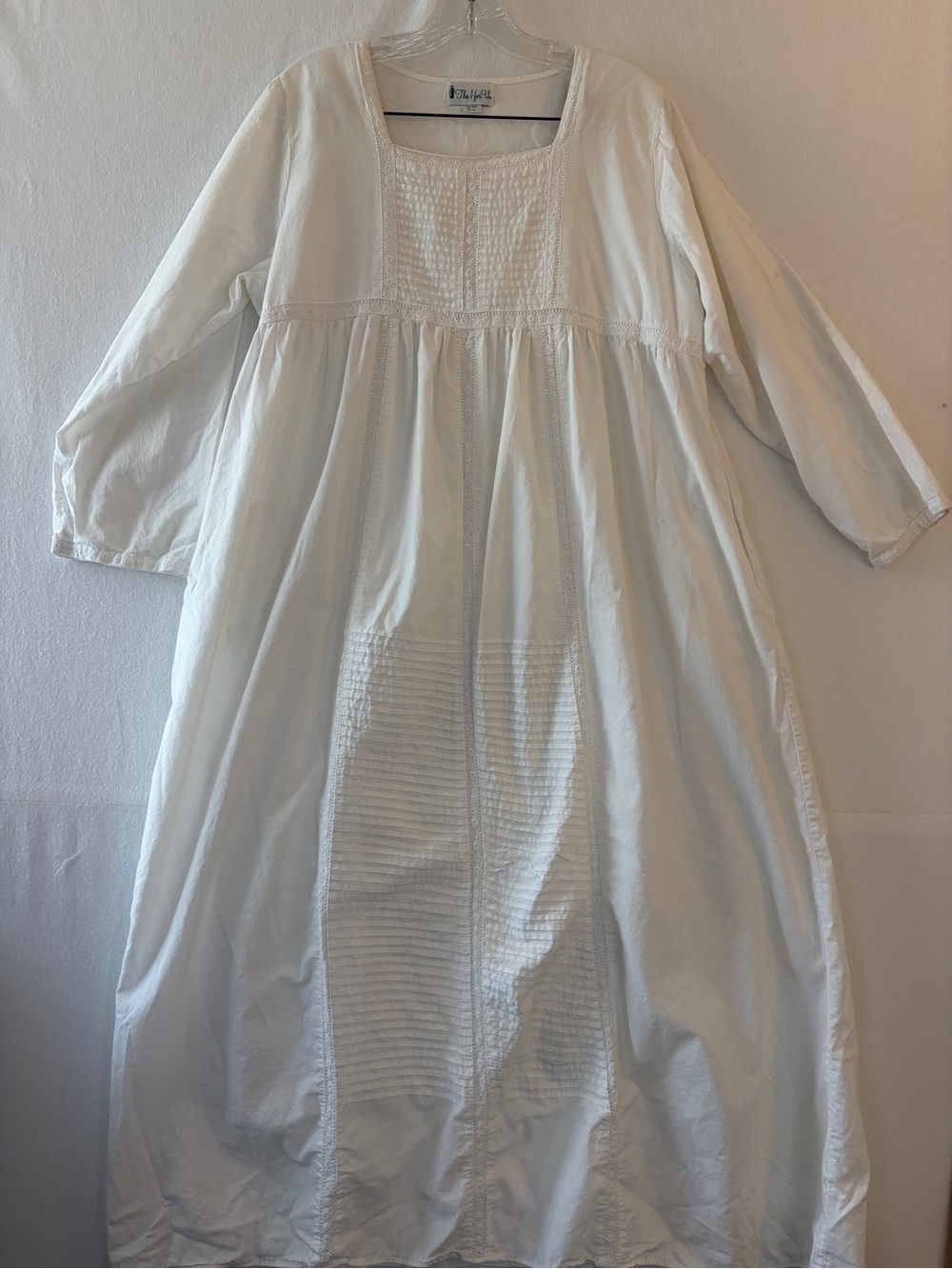 Lightweight White Maxi Dress with Pintuck Front